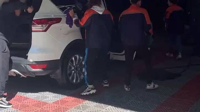 哈哈哈出发旅行