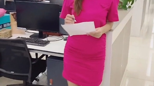 如何在迟到被老板抓住时成功逃脱？