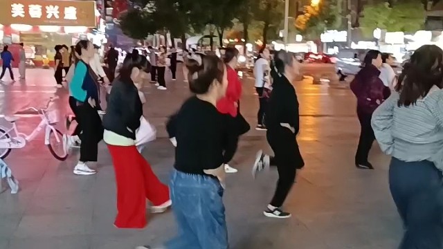 男亲女爱
