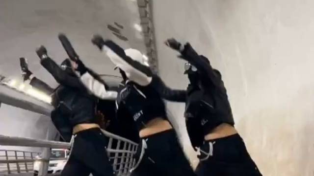 周星驰斧头帮舞蹈