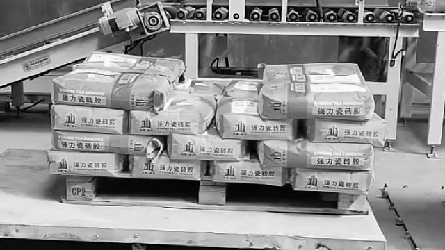 立柱码垛机器人，替代人工，提高效率。#码垛机#码垛机械手#码垛机器人