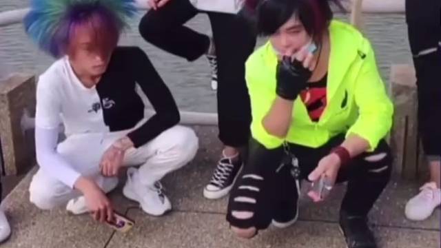 暴露年龄的视频