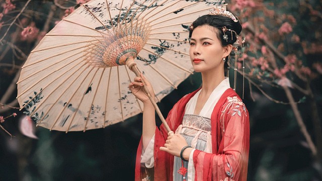 汉服摄影Model:芳芳