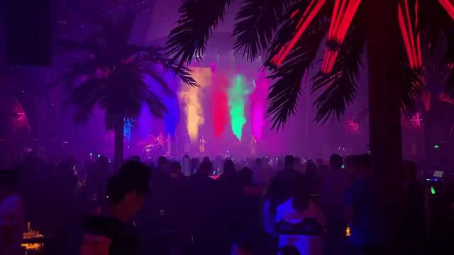 带上小伙伴一起玩