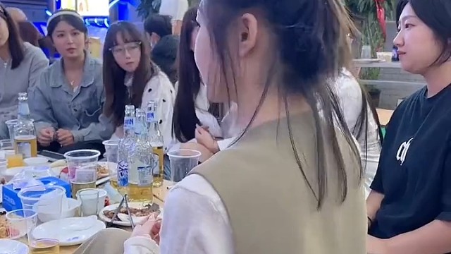 这是卖假发的吧