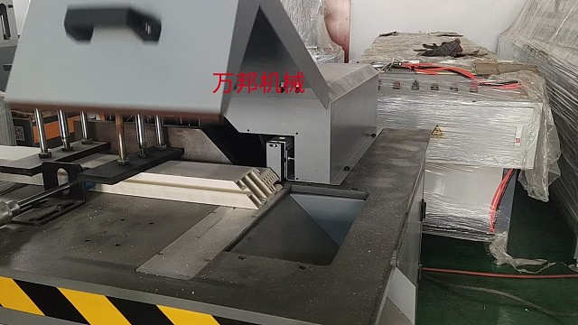 铝材45度切割机