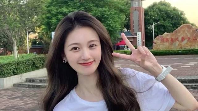 走过南，闯过北，认识大家不后悔。上点订阅下点赞，年底都能挣百万。