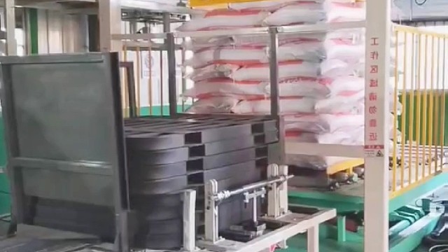 高位码垛机垛型整齐不易踏#高位码垛机#码垛机#码垛机厂家