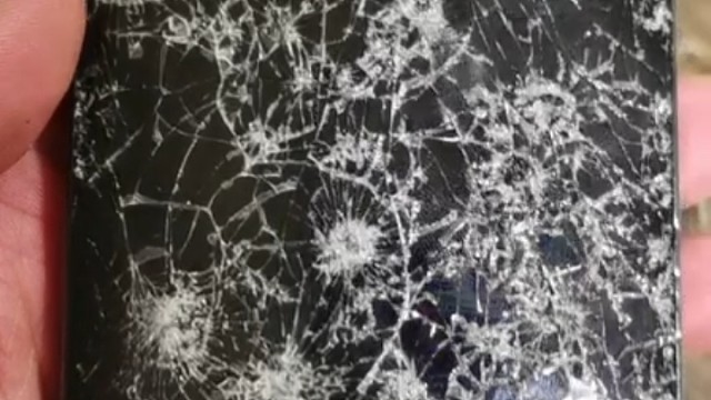 手机费了，又高原感冒，最新消息进西藏以后还不能直播，我太难了，在理塘快疯了兄弟们，