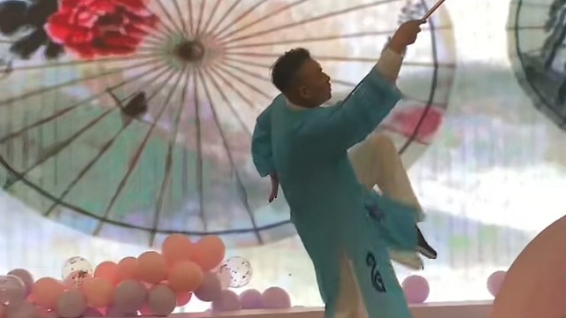 非物质文化遗产：长嘴茶壶表演