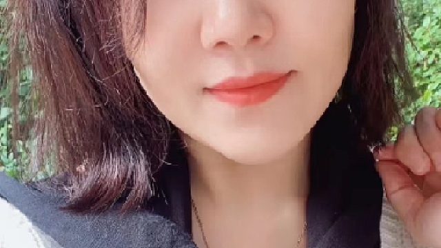 荒野行动五周年庆典啦  这服装酷到爆。