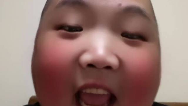 不装了我就是光