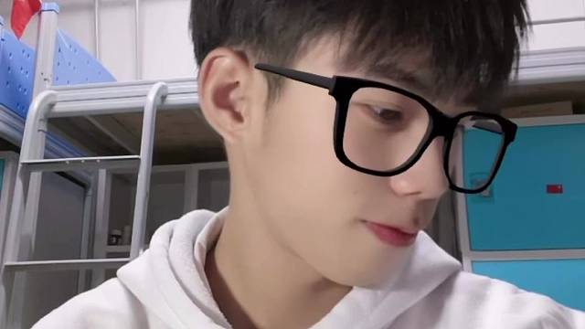 晚上直播王者噢！！！来看看孩子叭