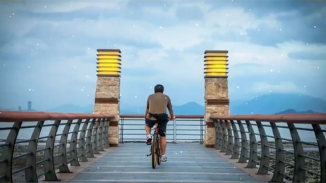 努力开心，保持微笑