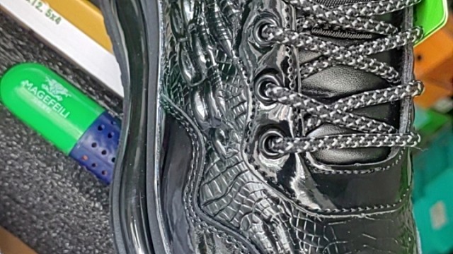 新号开播浮力多多。