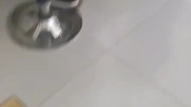 大爷似乎来得有些匆忙