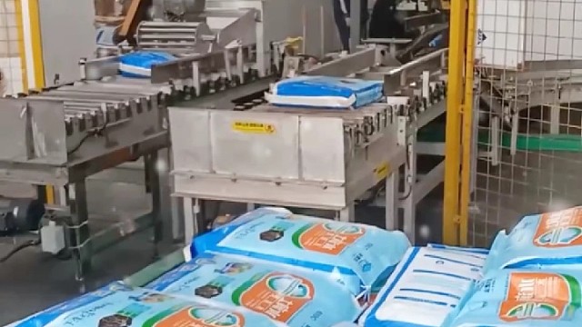 立柱码垛机器人#码垛机#立柱机器人#码垛机厂家