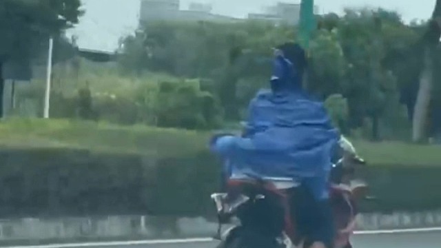 主动避震，看起来好高级的样子