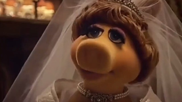 你愿意嫁给我吗？Willyoumarryme？YesIdo!
#英语台词#学习英语口