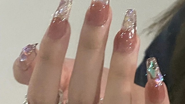 浅发一下新美甲吧~