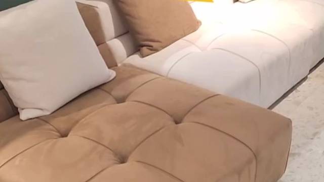 你能说出这个沙发的名字嘛