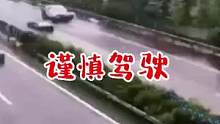 汽車反光貼紙，保持車距安全警示車貼，車標個性貼，車身劃痕遮擋反光貼，點擊下方小黃車購買吧