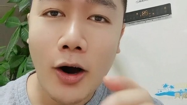 红本年限满25年的尽量不要买
	
1，贷款很难批，因为产权年限长了，楼龄老旧，银行评估风险，很难贷，