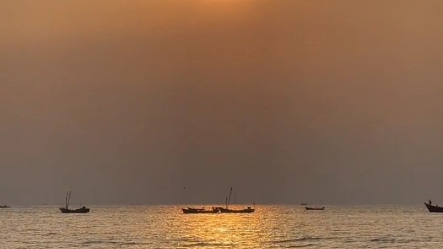 其实挺讨厌自己的，心太软，太重感情