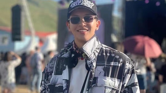 大家支持支持支持我