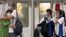 网友地铁上拍到老夫妻与小情侣同框画面，氛围感拉满