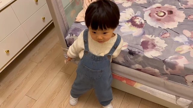 每日萌娃—爱pou的发音练习