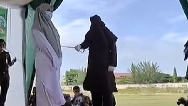 印度裔女子因婚前性行为被鞭刑100下