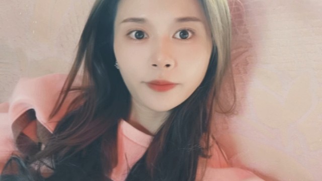 梨涡笑.笑的很好下次别笑了hhh