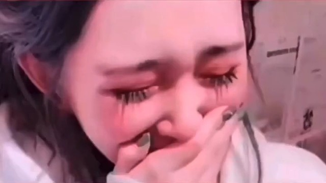 #情感语录#扎心语录今日话题：如果一个人不回复你消息，那么这段缘分就不要继续了。