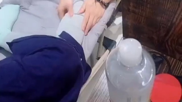 中医舌诊：
舌为心之苗，脾之外候，苔由胃气所生。脏腑通过经脉与舌相联中医诊断疾病的重要客系，手少阴之