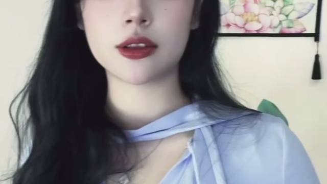 #晒颜值家人们以后下午一点开播