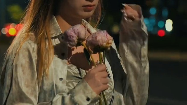 不珍惜你的人，爱有何用、恨有何用、真有何用、怪有何用、想有何用、痛有何用、你珍惜，又有何用！