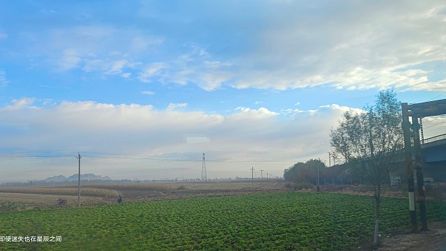 花褪残红春无踪，燕子归去小楼东