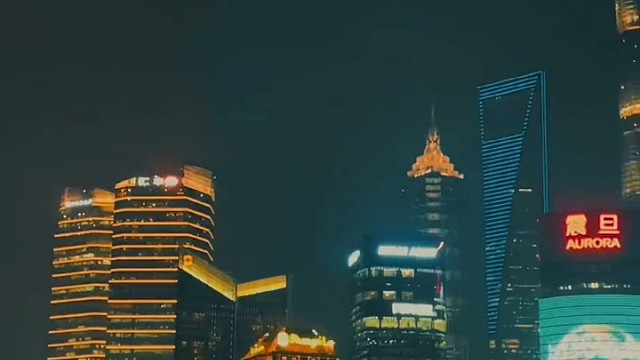 “这辈子什么最好，健康的身体最好，亲人的平安最好，朋友的真诚最好，真心的感情最好，每天有人，惦记你最