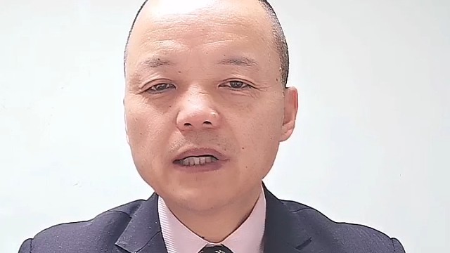 周六讲干货[烟花]
足球明星在球场受伤，
你知道有谁会紧张吗[加油]