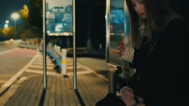 沉默，是一场体面的退出，是一次理性的回避，是给别人留出空间，给自己留个余地。