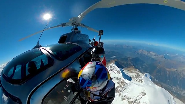 极限挑战新记录，翼装飞行