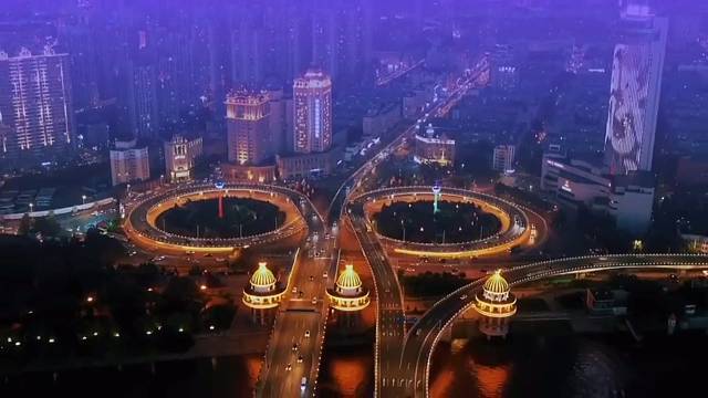 心态决定命运，格局决定结局。只有心胸宽广的人才会拥有大格局。