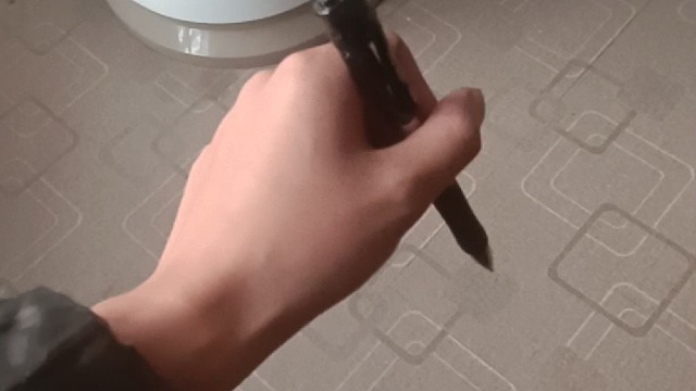 手抖会影响生活吗？