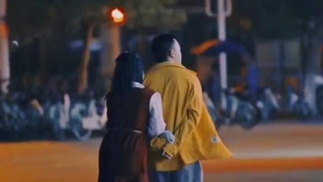 什么是老公？老公是给你一个家的人，是为这个家扛起责任，争锋挡雨的人是和你同甘共苦的人