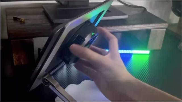 这个孤冷者平板支架，绝对能治好你的手腕