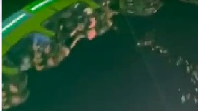 吐出来又接住了