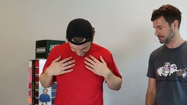 你敢信吗？塑料垃圾也能做成衣服了