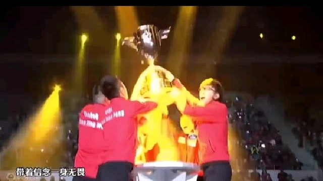 红旗飘扬【黑山小镇】↑风卷发棒的楷模