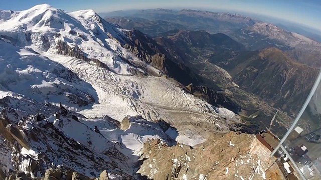 你还没见过会飞的人吧